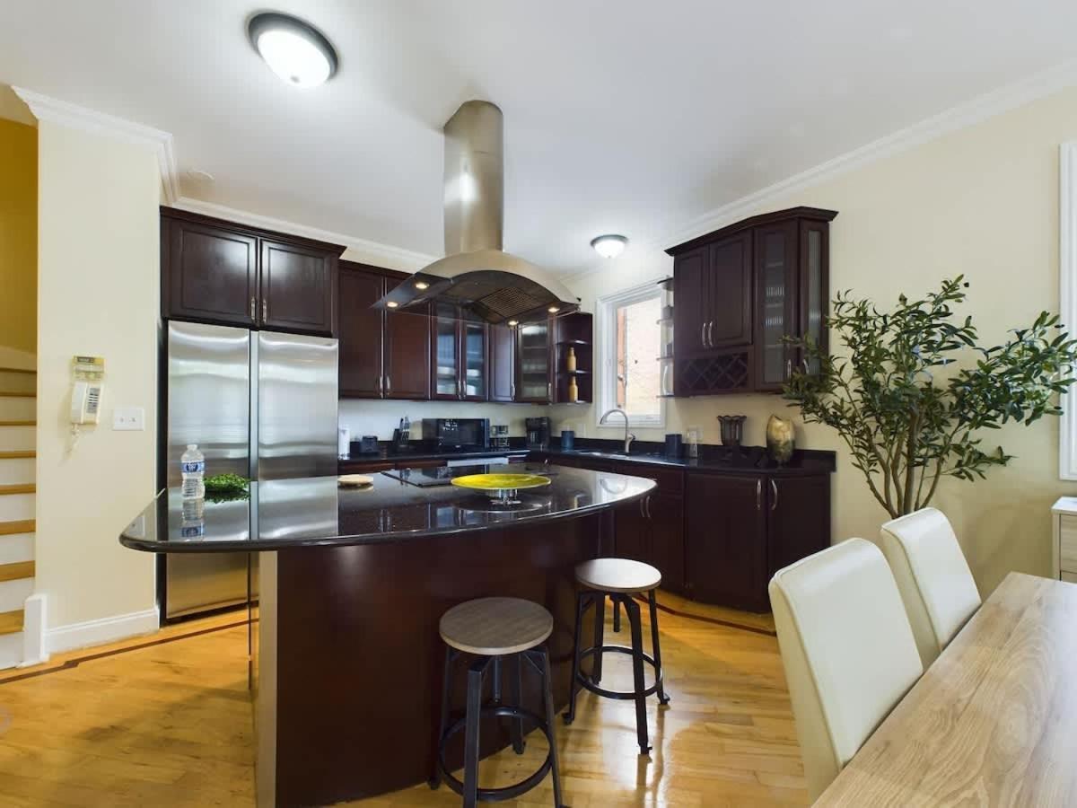 Luxe 4Br With Hot Tub & Game Room Chicago Eksteriør bilde