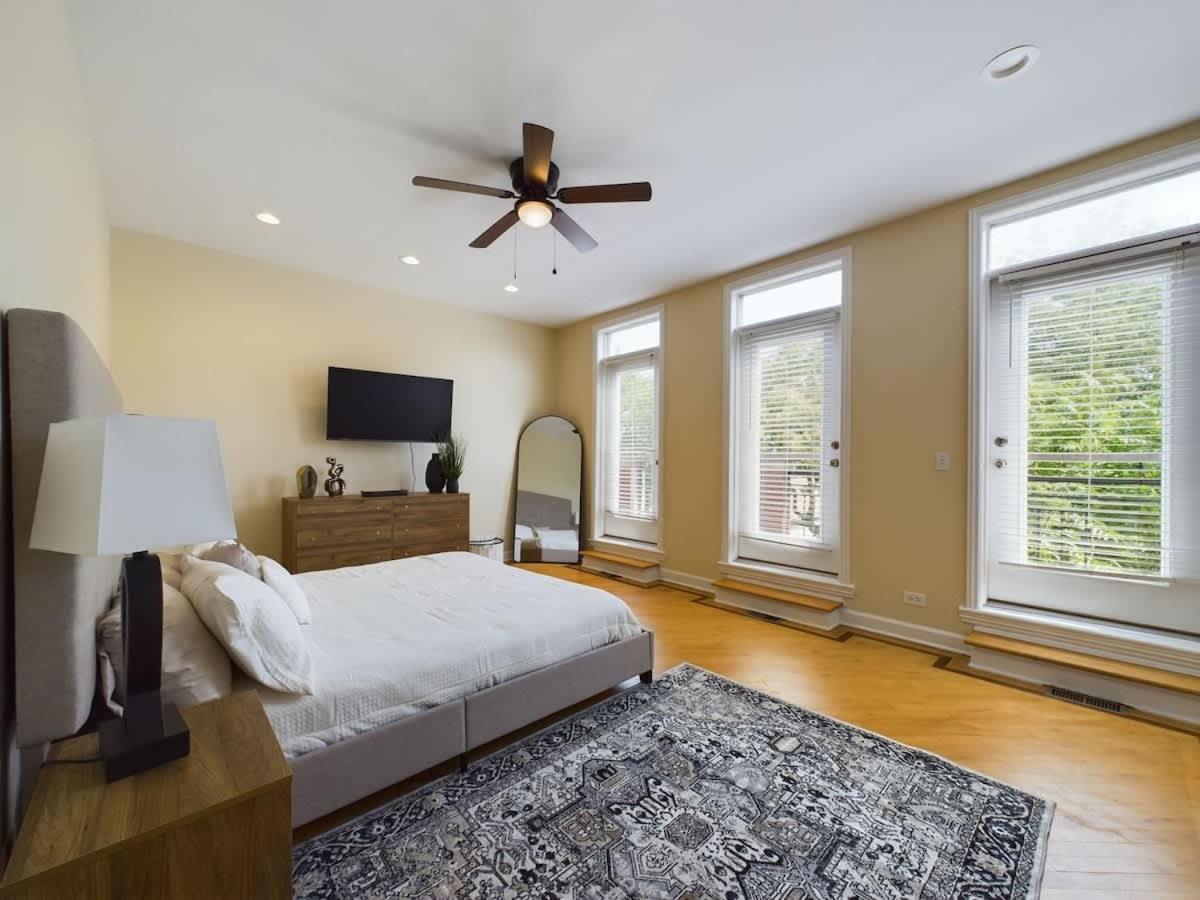 Luxe 4Br With Hot Tub & Game Room Chicago Eksteriør bilde